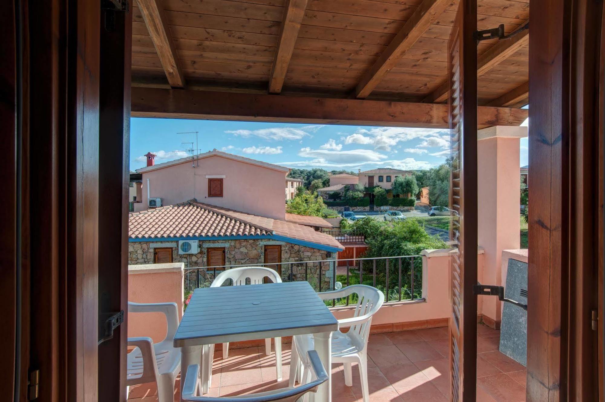 Residenze Gallura Сан-Теодоро Экстерьер фото